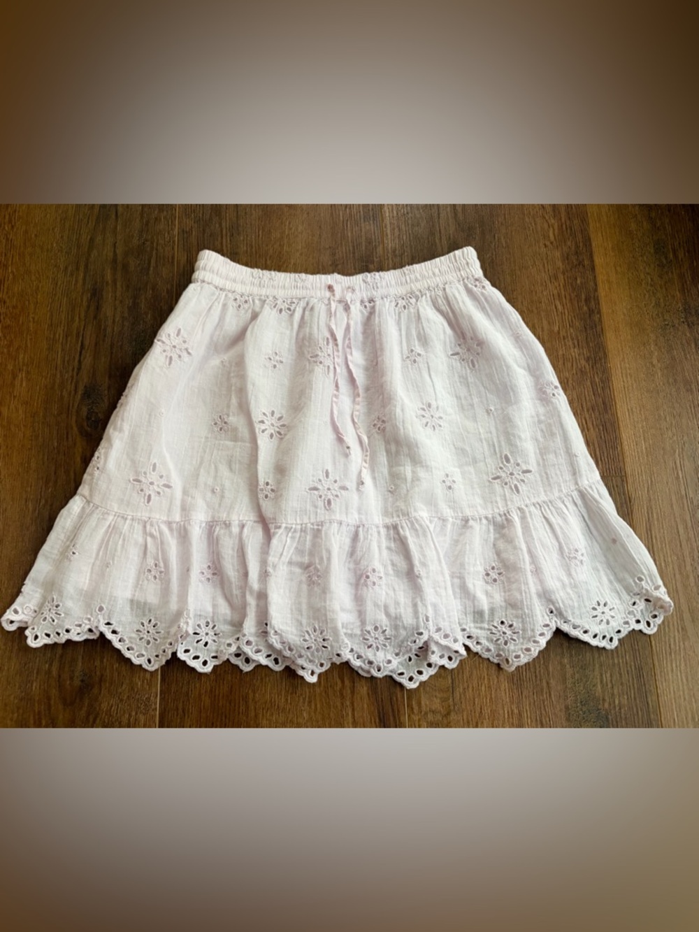 Aerie ruffled eyelet skirt